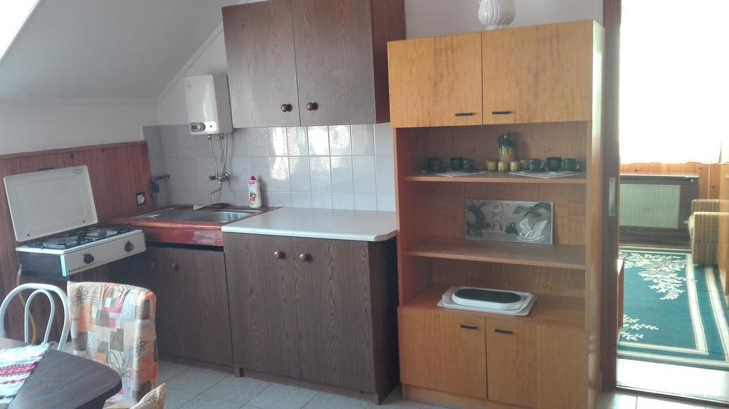 Plajbi Apartment Hajduszoboszlo Bagian luar foto