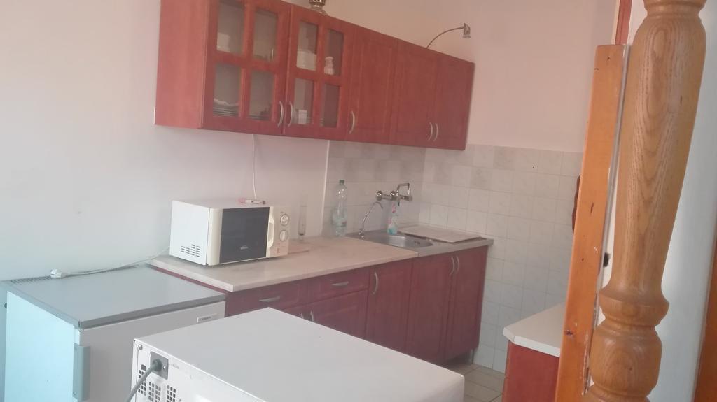 Plajbi Apartment Hajduszoboszlo Bagian luar foto
