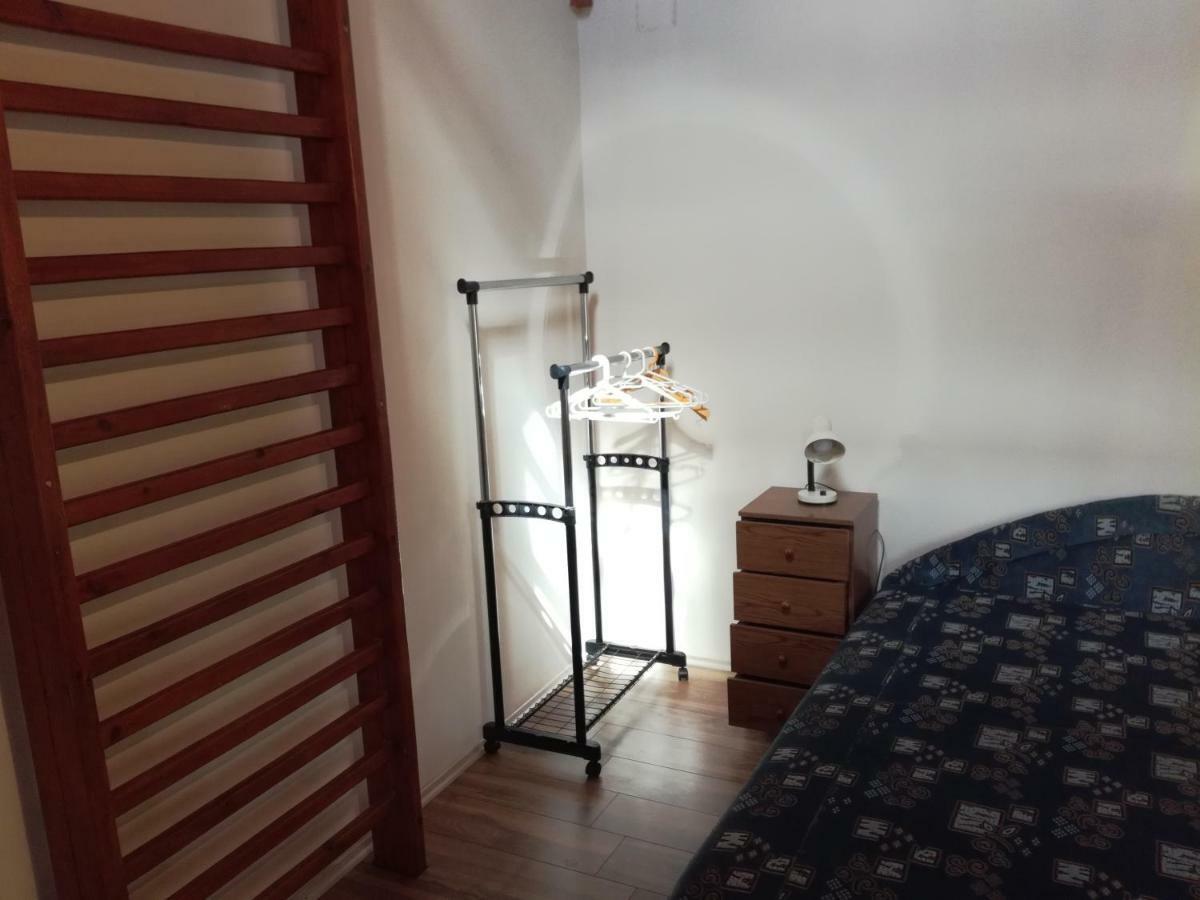 Plajbi Apartment Hajduszoboszlo Bagian luar foto