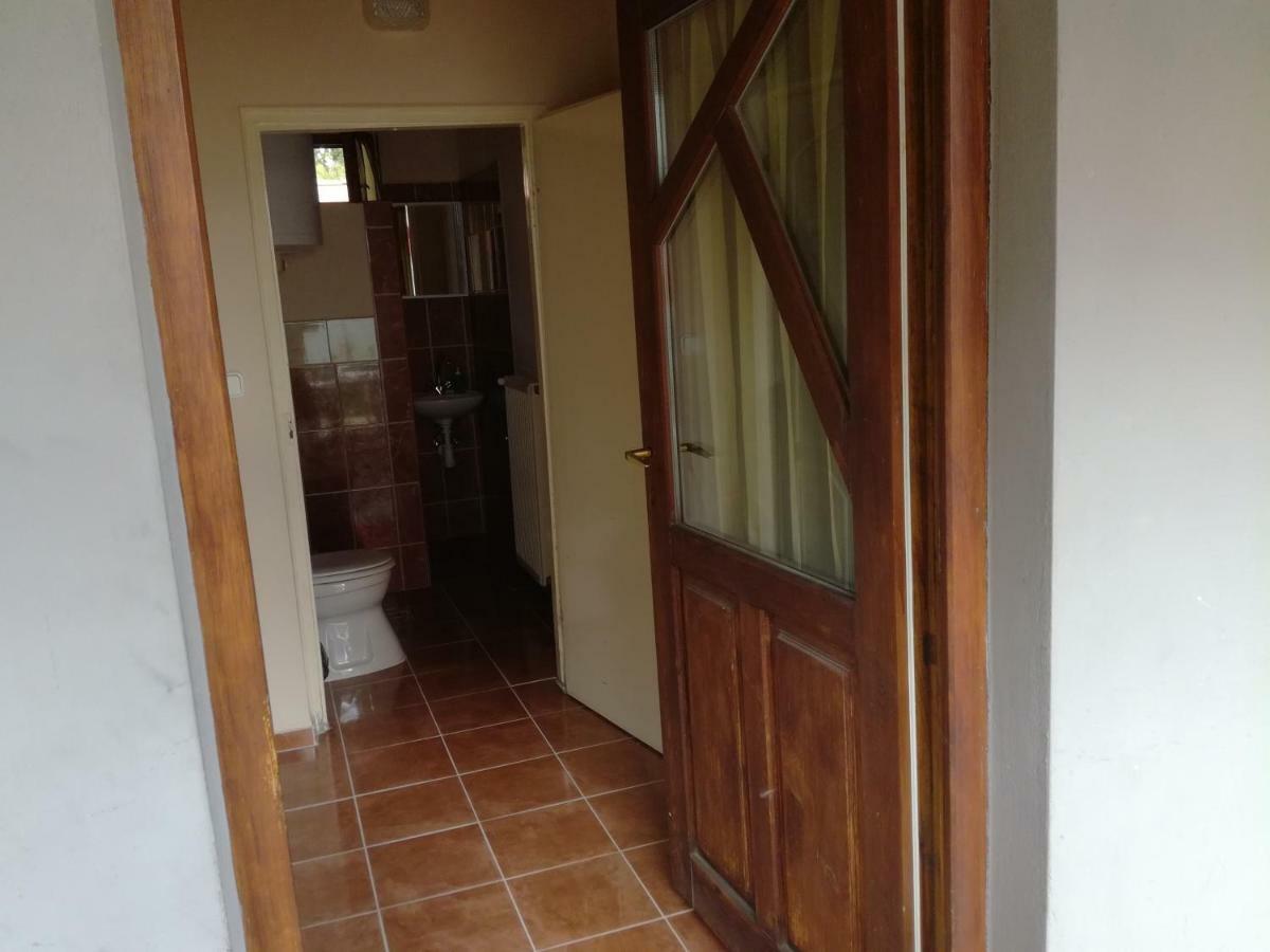 Plajbi Apartment Hajduszoboszlo Bagian luar foto